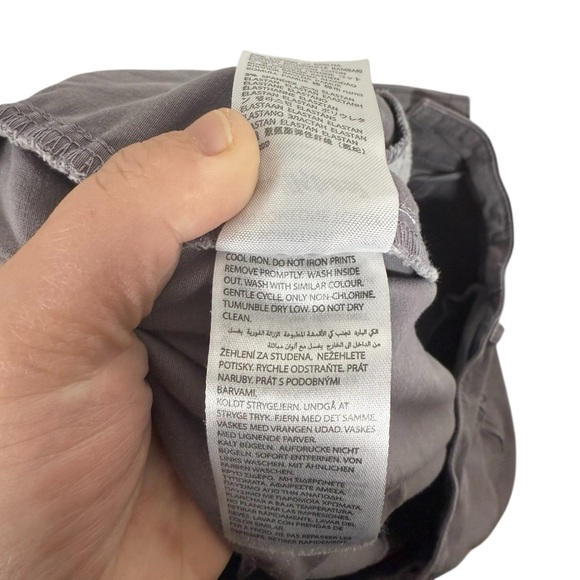 Edikted Women’s Zaria Baggy Cargo Pants in Grey Size XL - Picture 12 of 14